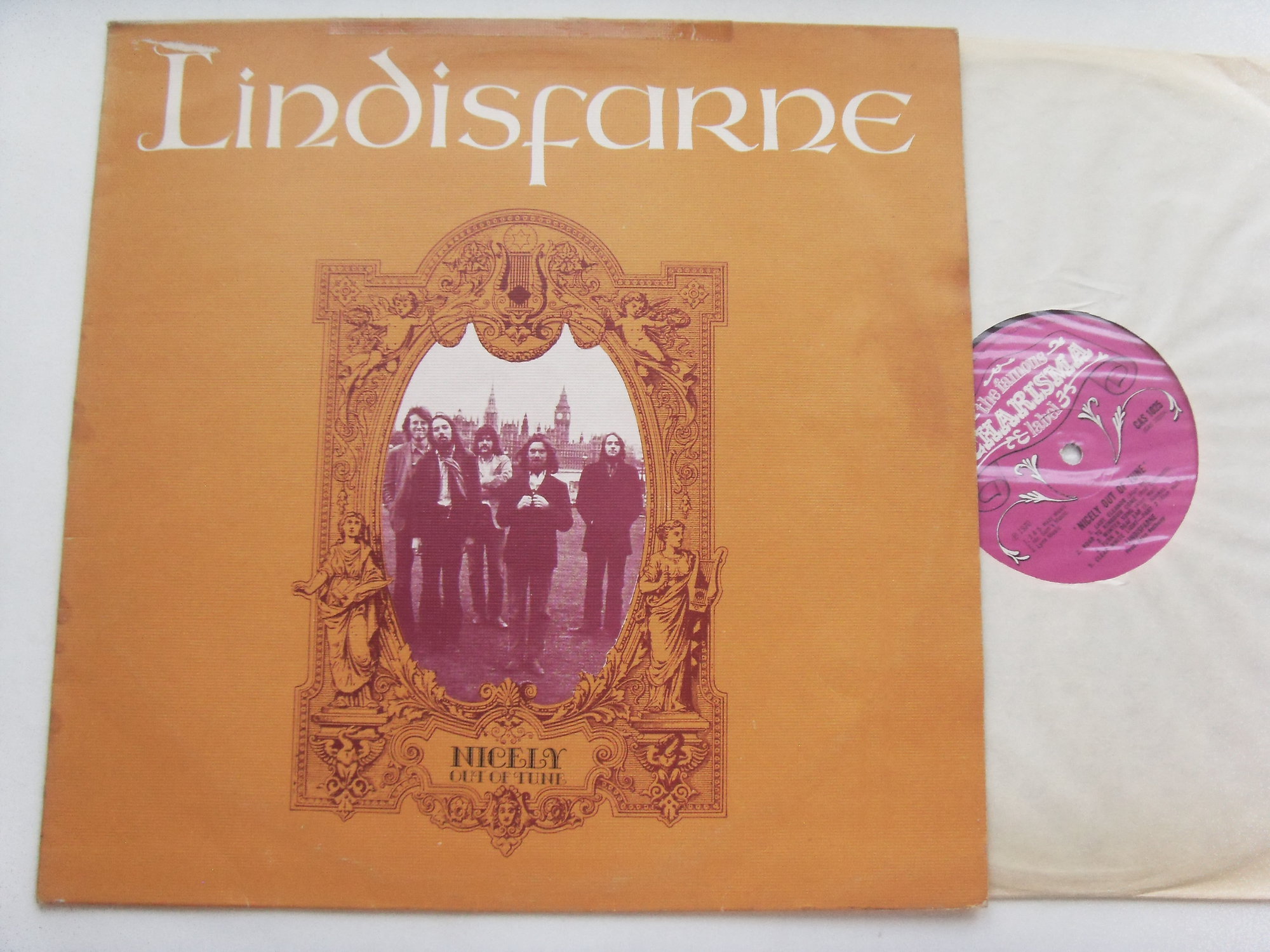 LINDISFARNE Nicely Out of Tune LINDISFARNE Nicely Out of Tune