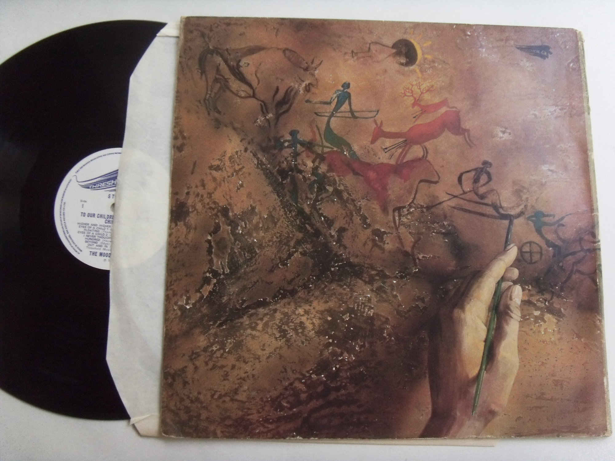 THE MOODY BLUES To our Childrens Childrens Children 2 THE MOODY BLUES To our Childrens Childrens Children 2
