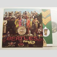 nw000767 (BEATLES — Sgt. Pepper's Lonely Hearts Club Band)