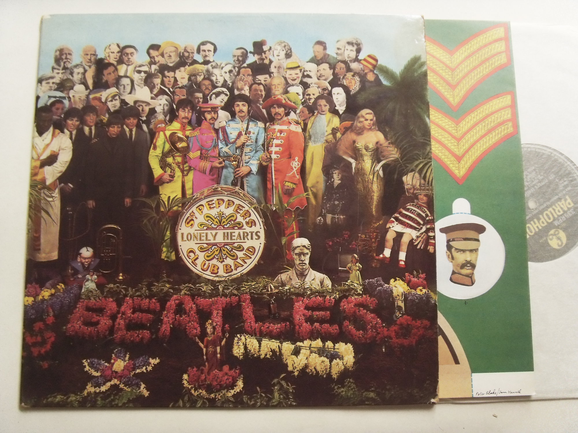 BEATLES Sgt. Pepper's Lonely Hearts Club Band 2 BEATLES Sgt. Pepper's Lonely Hearts Club Band 2