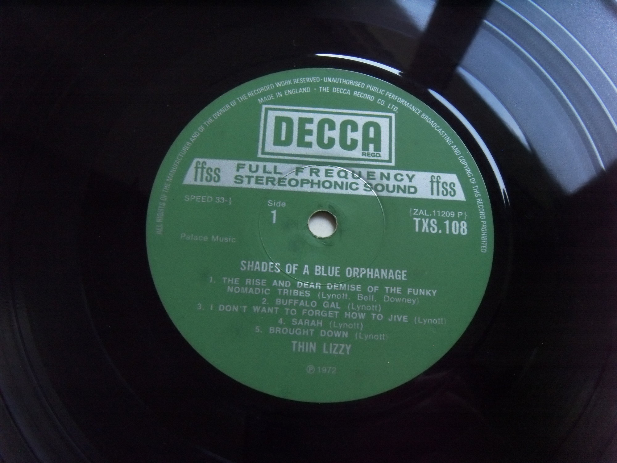 THIN LIZZY Shades Of A Blue Orphanage 2 THIN LIZZY Shades Of A Blue Orphanage 2