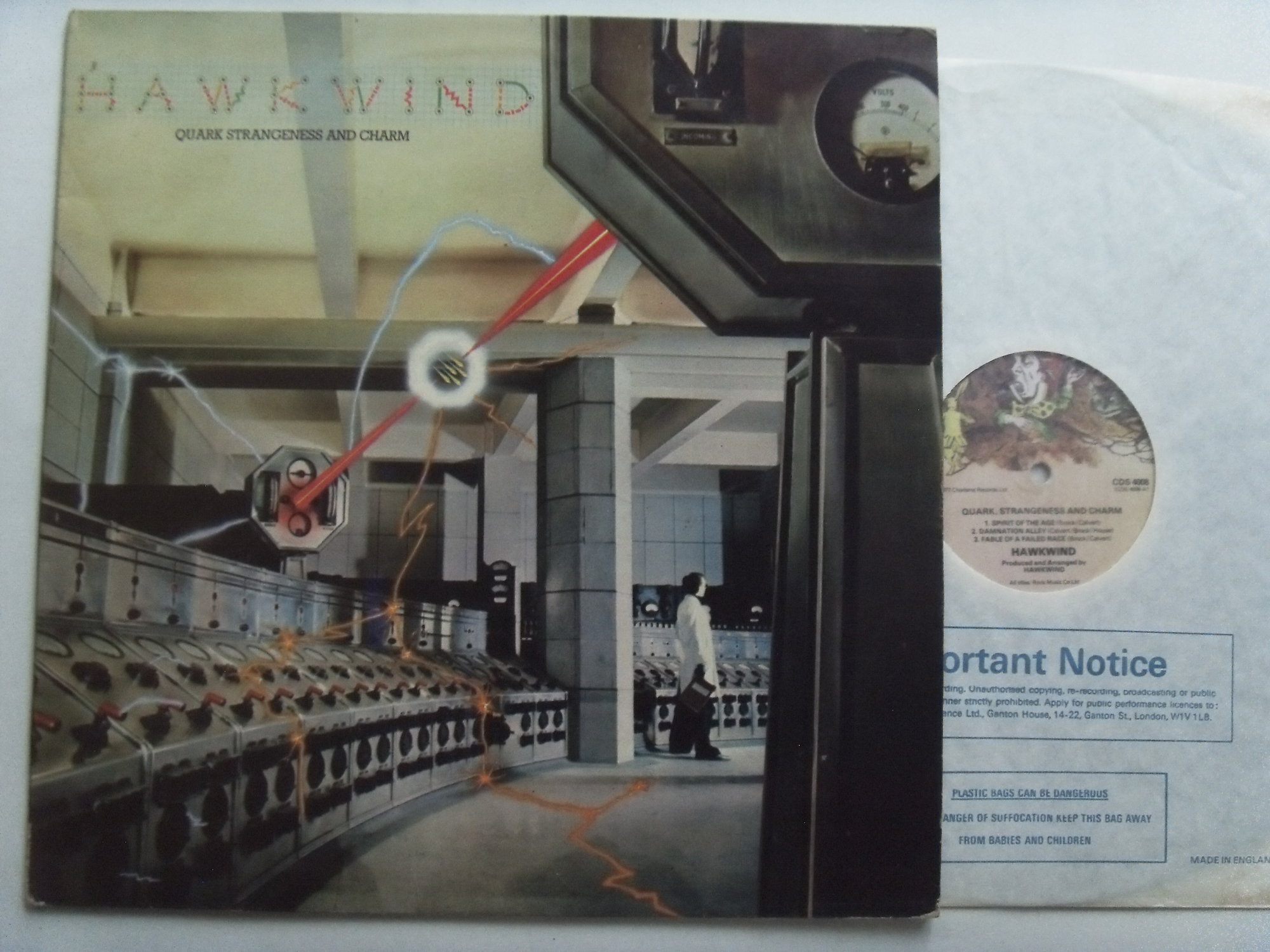 HAWKWIND Quark Strangeness and Charm HAWKWIND Quark Strangeness and Charm
