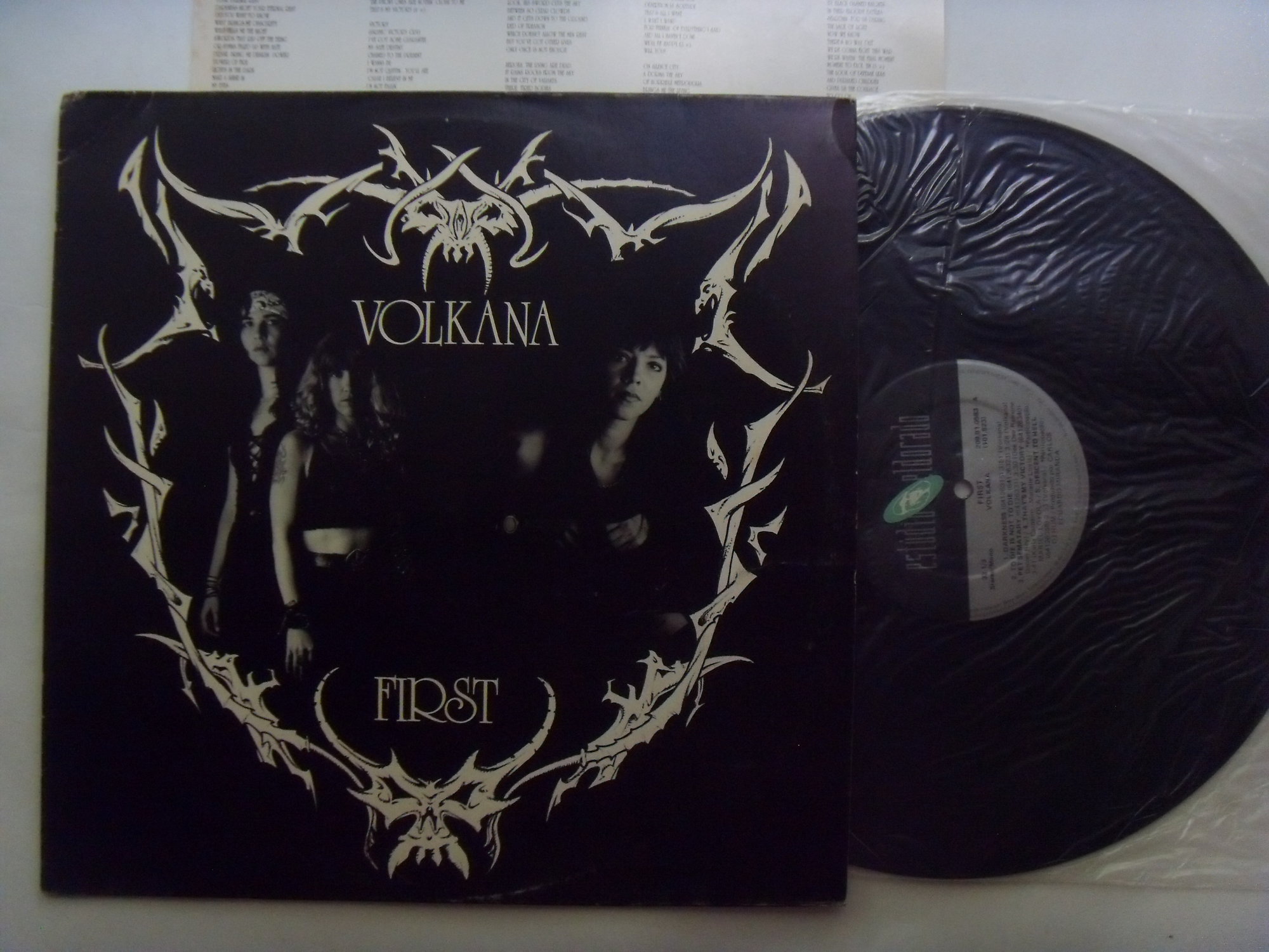 VOLKANA First 2 VOLKANA First 2