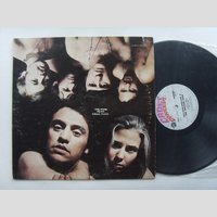 nw000144 (SALLOOM, SINCLAIR AND THE MOTHER BEAR — Saloom Sinclair & the Mother Bear)