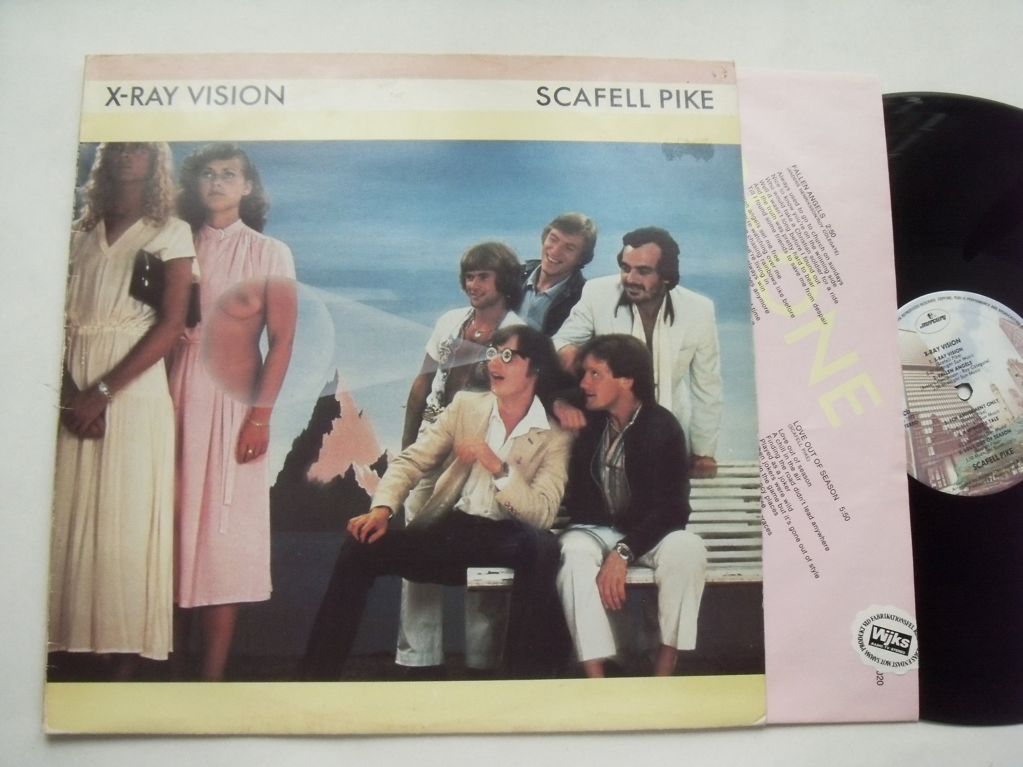 SCAFELL PIKE X-Ray Vision 2 SCAFELL PIKE X-Ray Vision 2