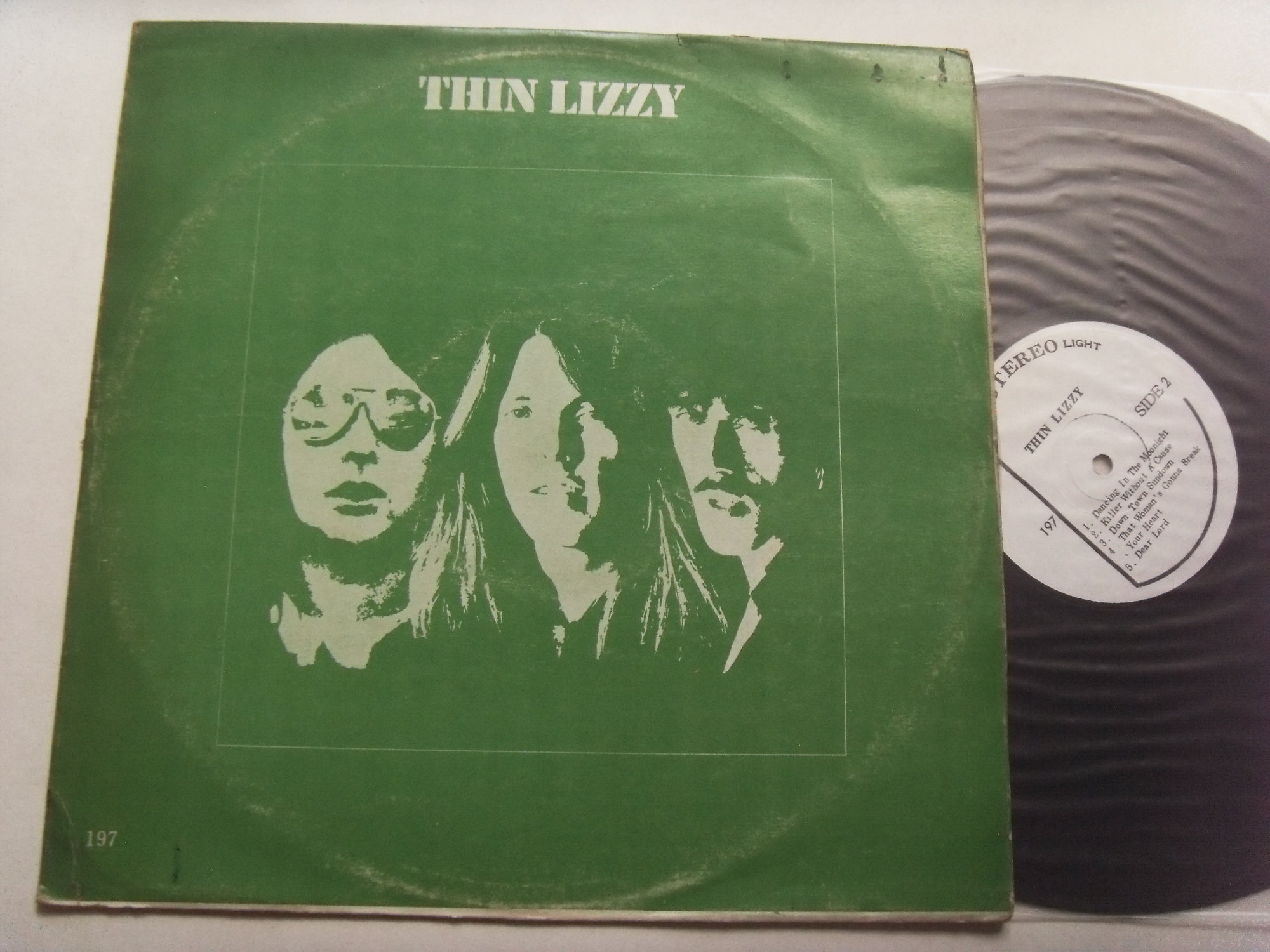 THIN LIZZY Thin Lizzy (Bad Reputation) 2 THIN LIZZY Thin Lizzy (Bad Reputation) 2