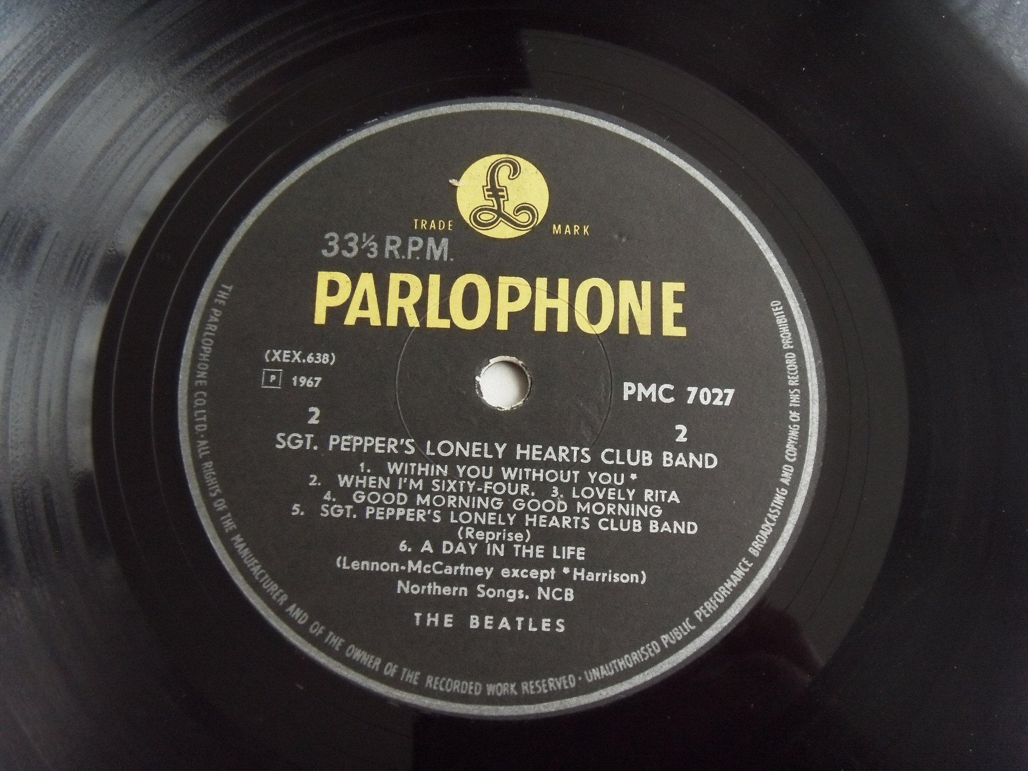 BEATLES Sgt. Pepper's Lonely Hearts Club Band Stereo & mono 2 BEATLES Sgt. Pepper's Lonely Hearts Club Band Stereo & mono 2