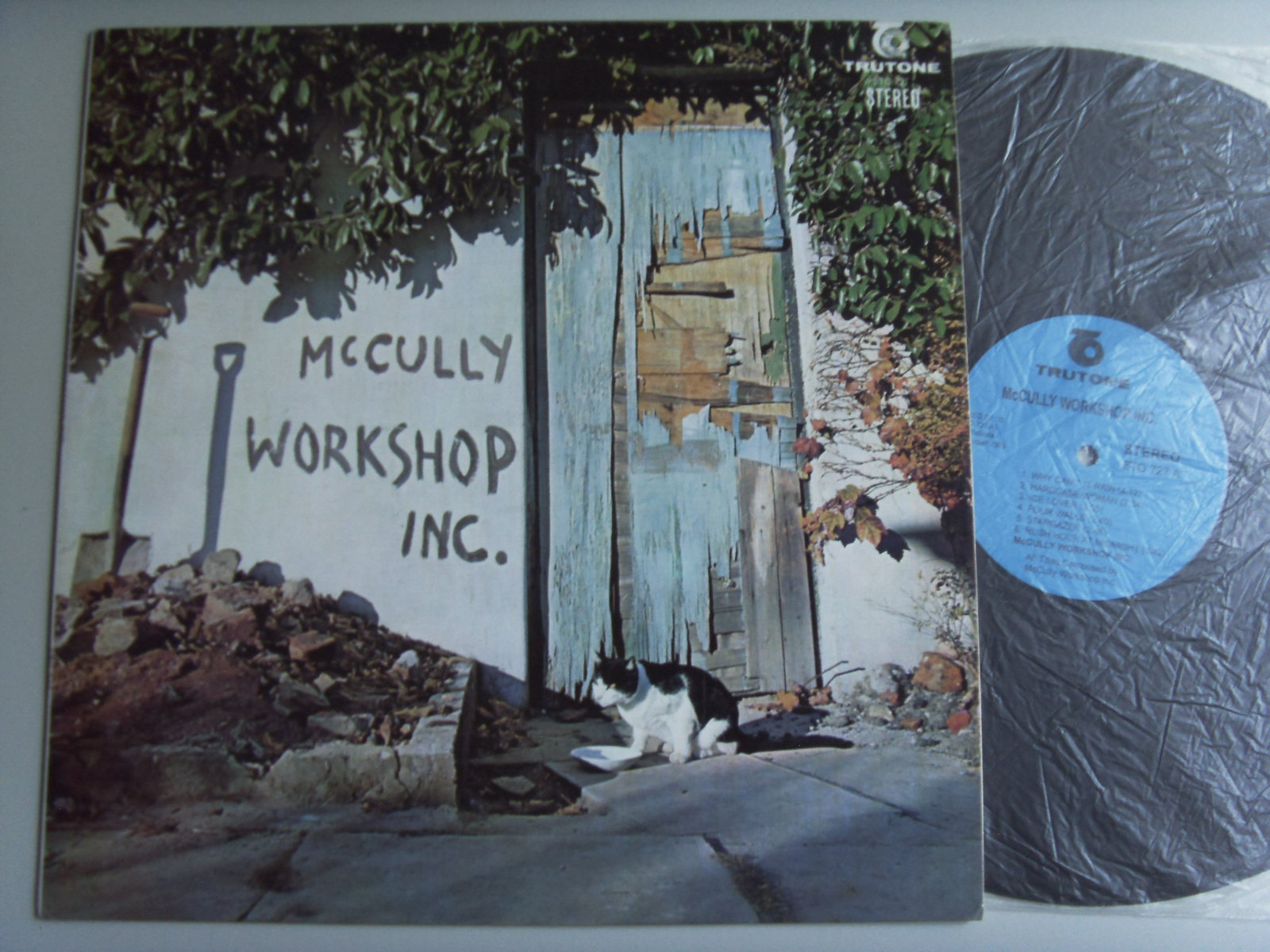 McCULLY WORKSHOP McCully Workshop inc. 2 McCULLY WORKSHOP McCully Workshop inc. 2