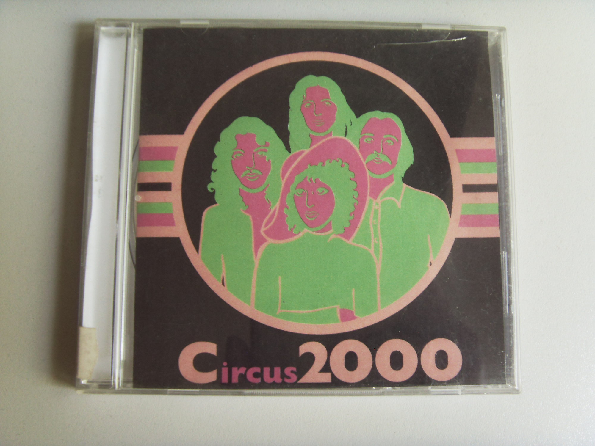 CIRCUS 2000 An escape from a box 2 CIRCUS 2000 An escape from a box 2