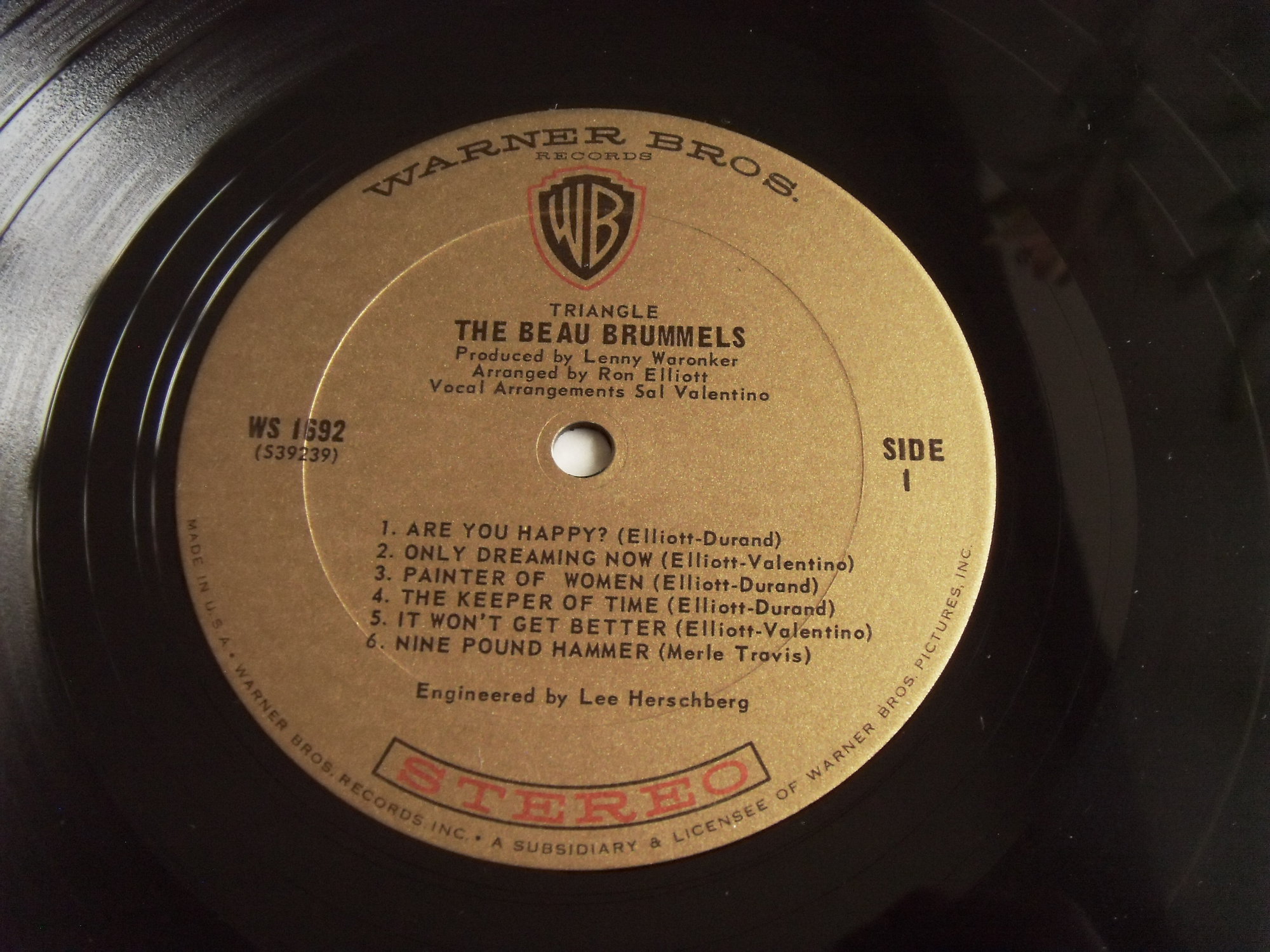 BEAU BRUMMELS Triangle 2 BEAU BRUMMELS Triangle 2