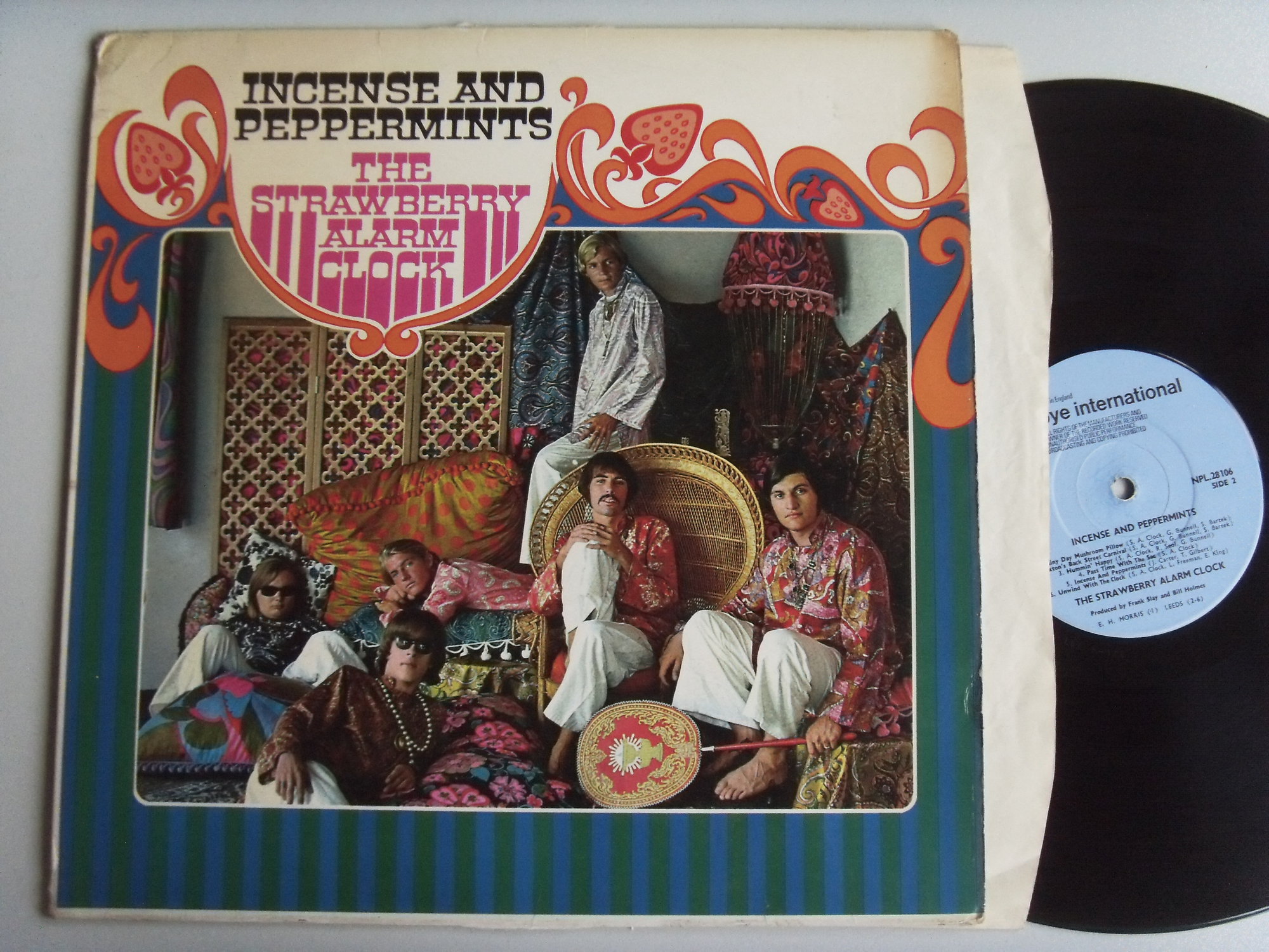 THE STRAWBERRY ALARM CLOCK Incense and Peppermints 2 THE STRAWBERRY ALARM CLOCK Incense and Peppermints 2