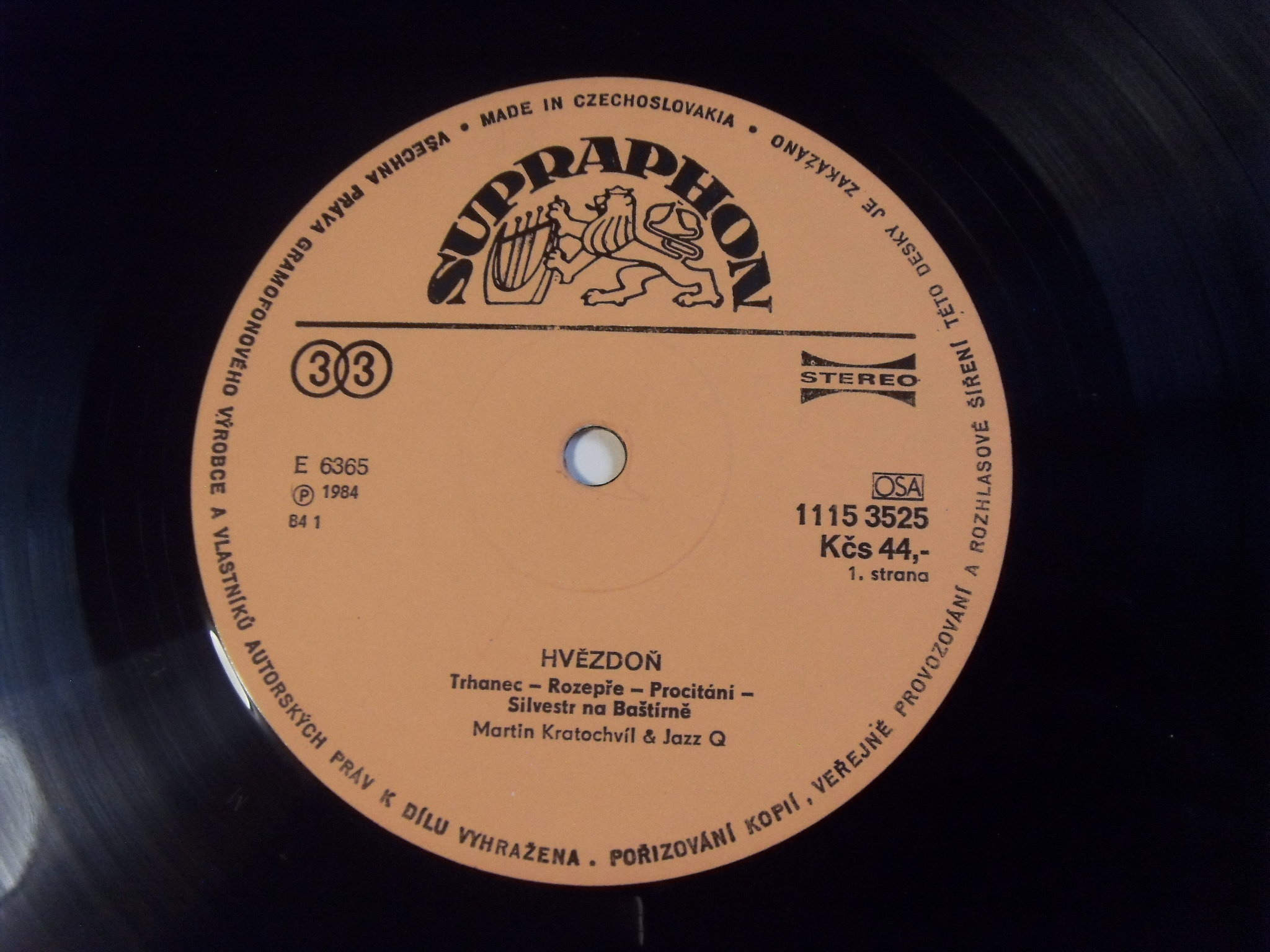 Martin KRATOCHVIL & JAZZ Q Hvezdon/Asteroid 2 Martin KRATOCHVIL & JAZZ Q Hvezdon/Asteroid 2